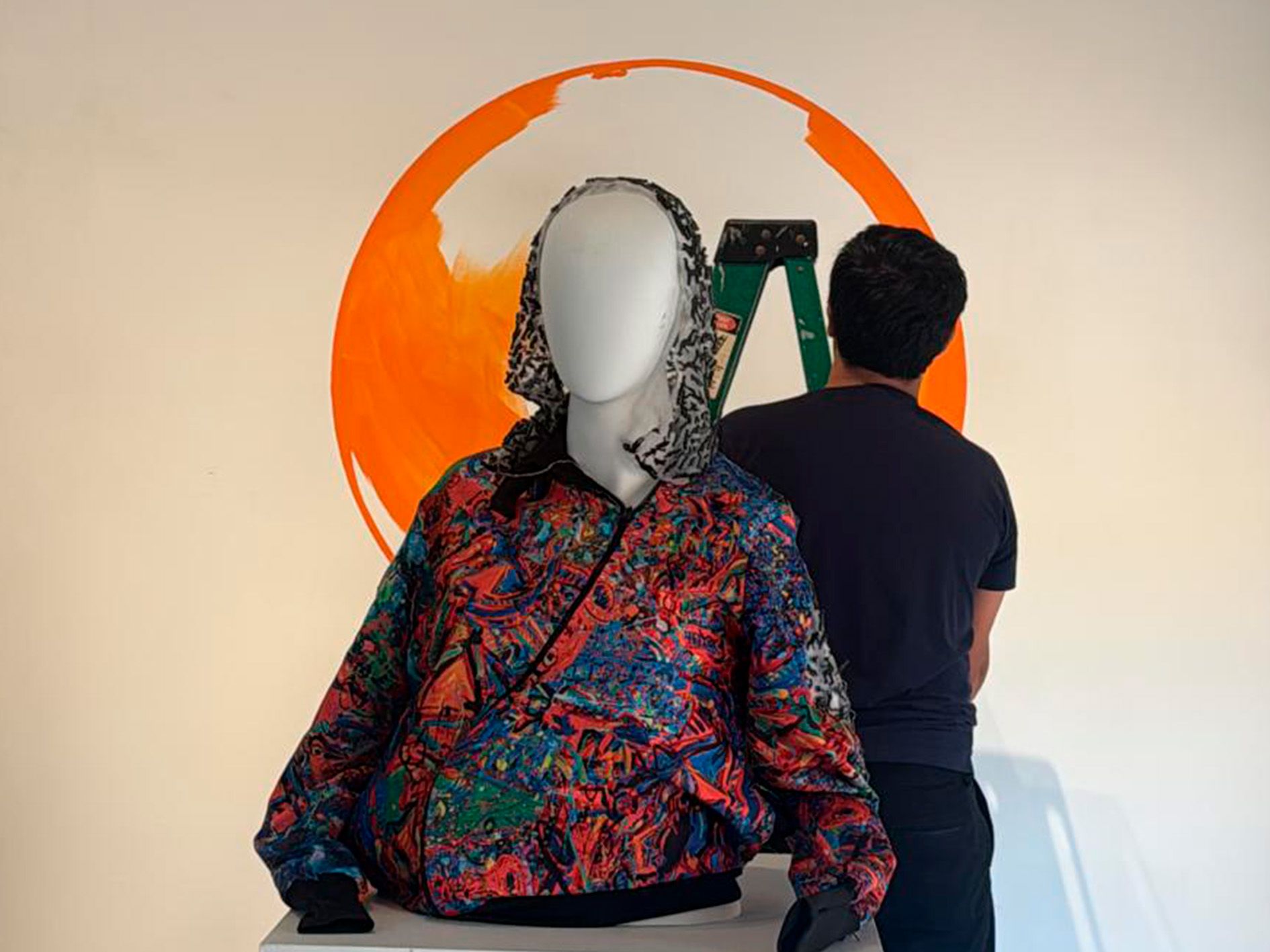 Cuando el futbol se viste: IBERO lleva moda y arte contemporáneo a Dallas 