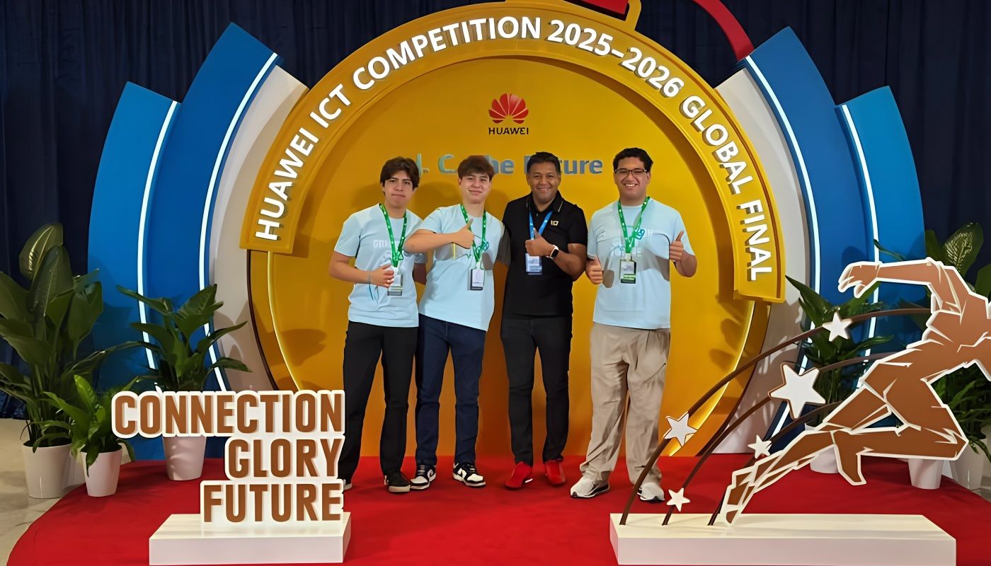 Estudiantes IBERO ganan 1er lugar mundial de Huawei en China con innovador prototipo robot con IA para la agricultura