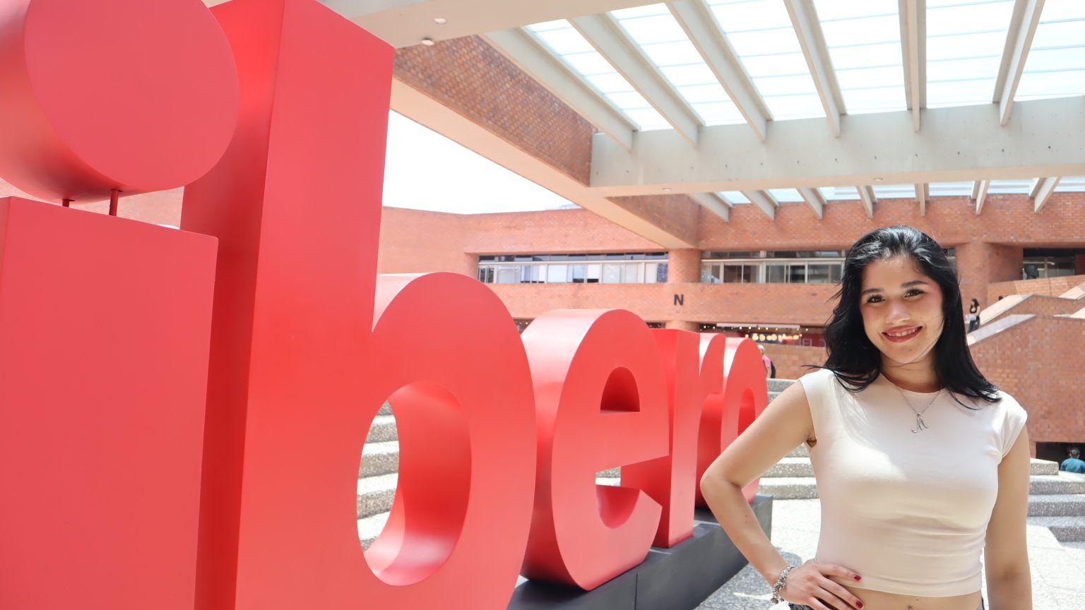 La Filosofía también construye negocios: estudiante IBERO gana beca internacional para emprender en Nueva York