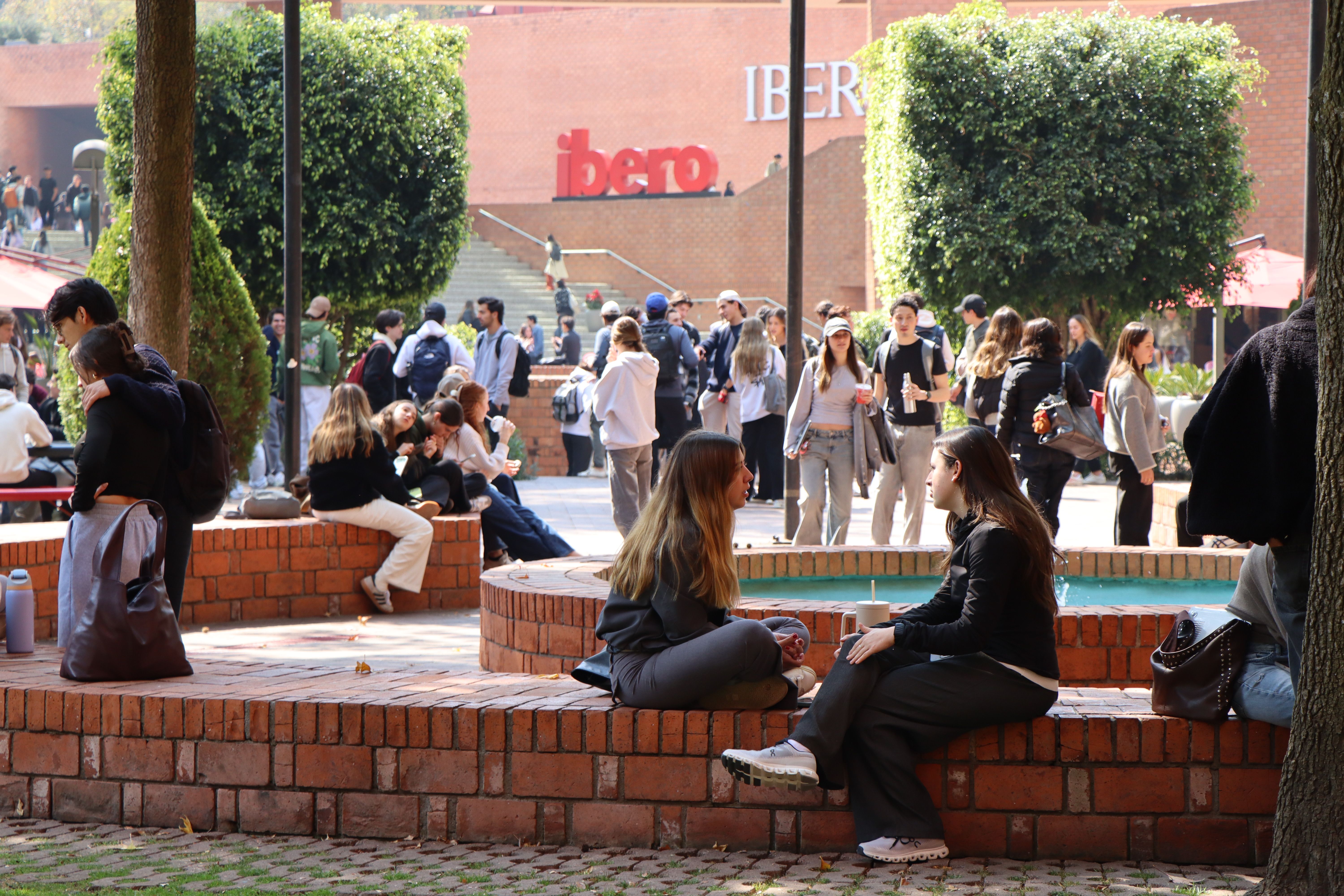 Tu universidad no se elige sólo en internet: visita la IBERO, conoce tu carrera y en enero #EligeLoHumano 
