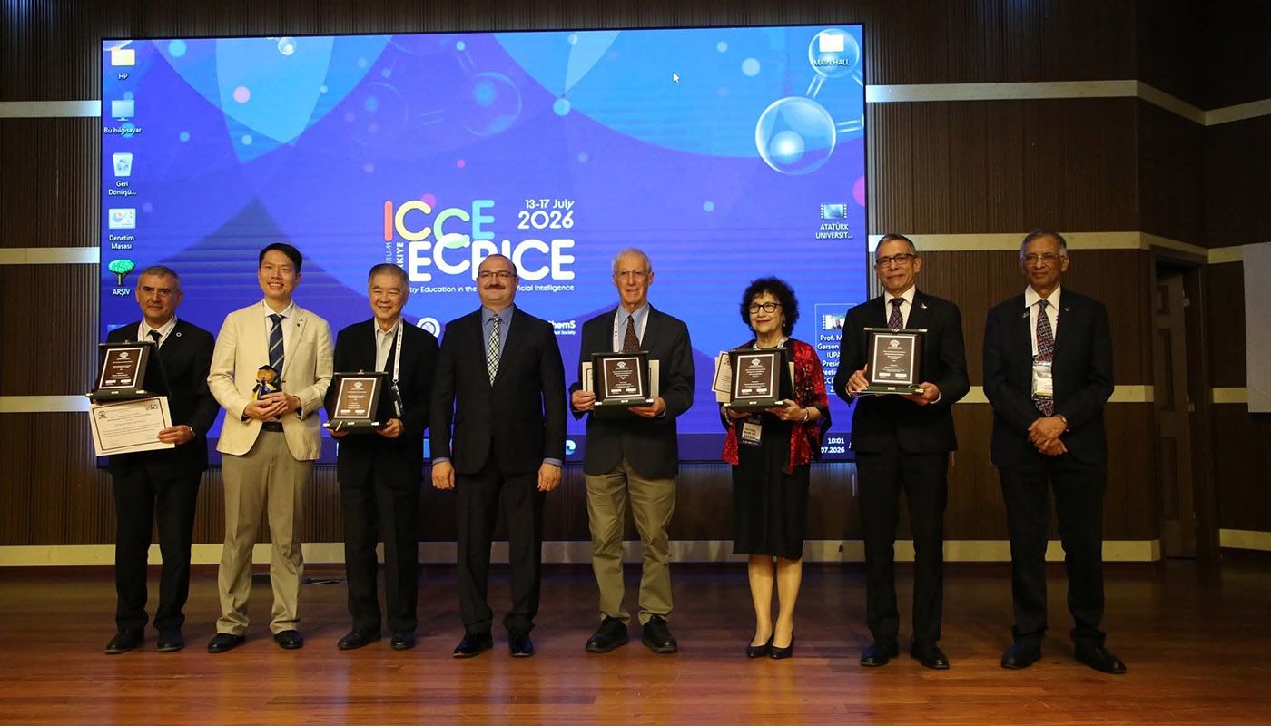 IBERO recibe reconocimientos internacionales por su liderazgo en enseñanza sustentable de la química