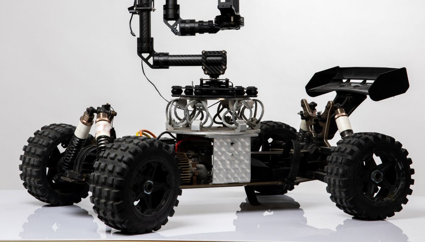 Investigación IBERO desarrolla sistema para transportar objetos con robots de mayor precisión