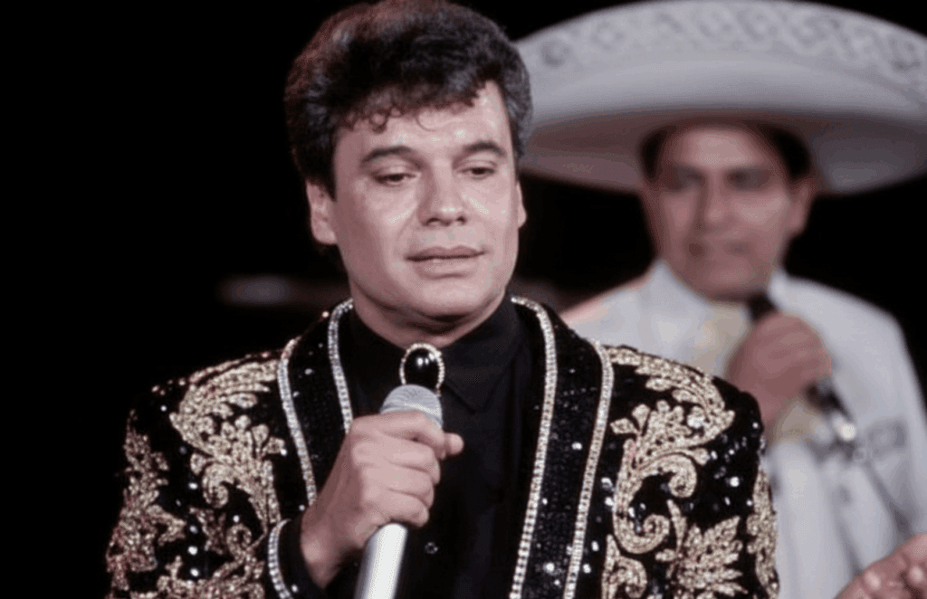 Opinión. ¿Por qué cantar a Juan Gabriel?