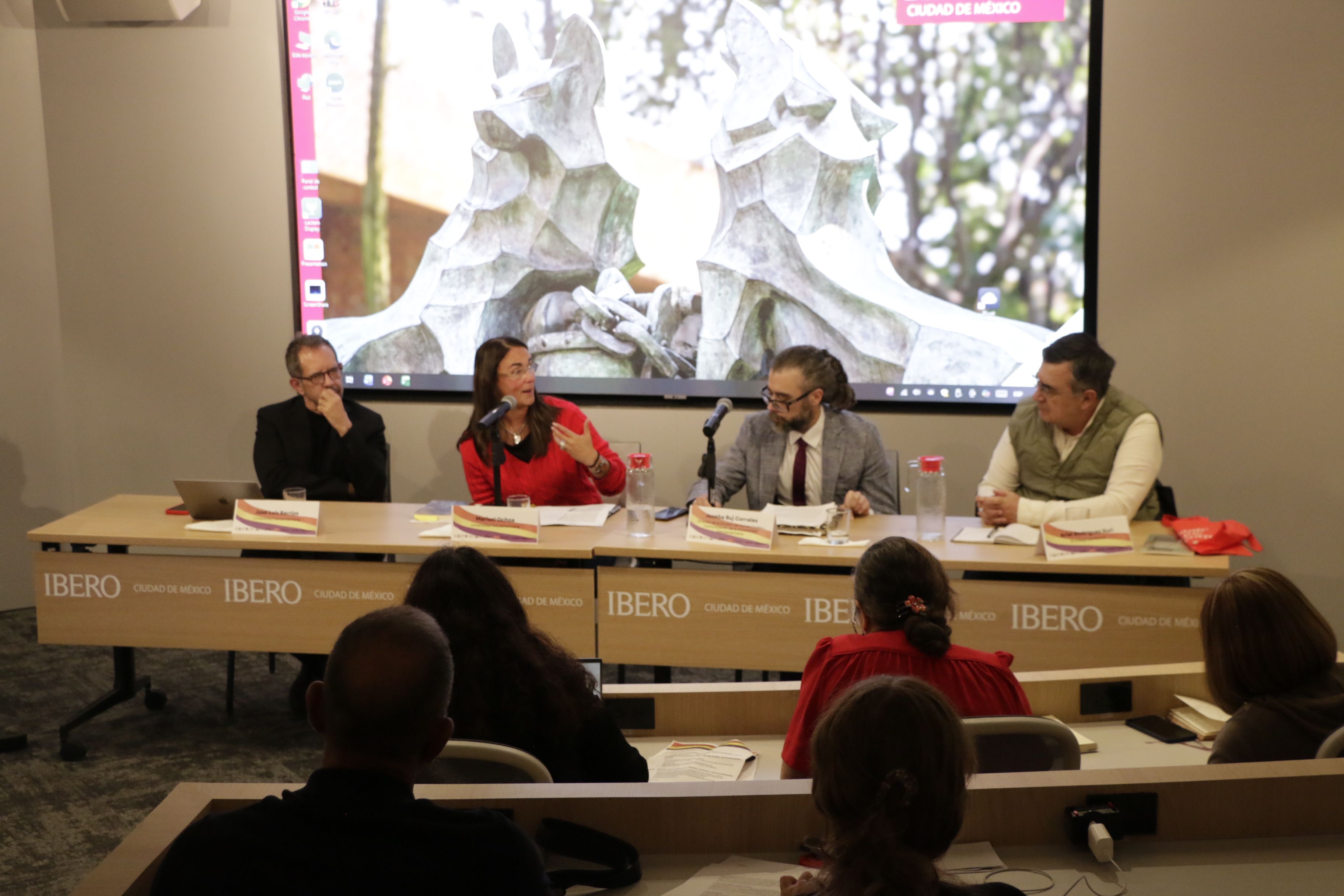 Especialistas analizaron en México los exilios, la memoria democrática y las movilidades forzadas