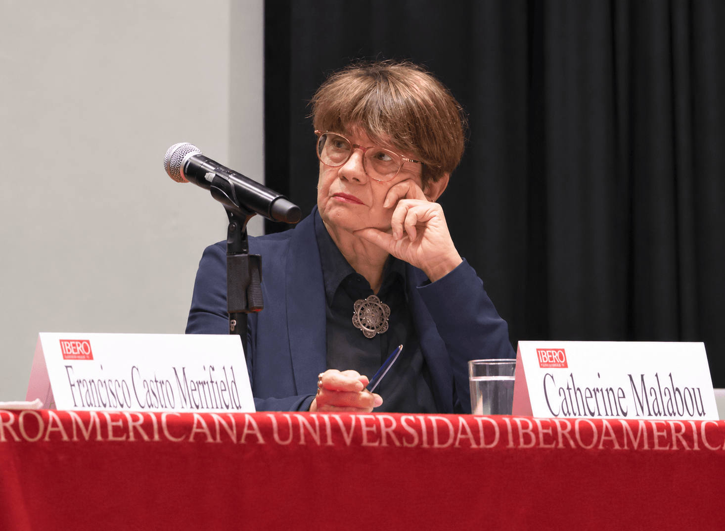 ¿Estamos más atentos, pero menos conscientes? Catherine Malabou cuestiona en la IBERO el efecto de la vida digital