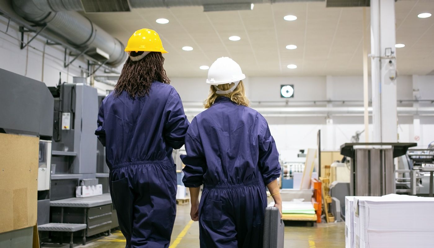 ¿Más o mejores empleos para mujeres? Las que trabajan por su cuenta ganan 40% menos que los hombres: especialista IBERO