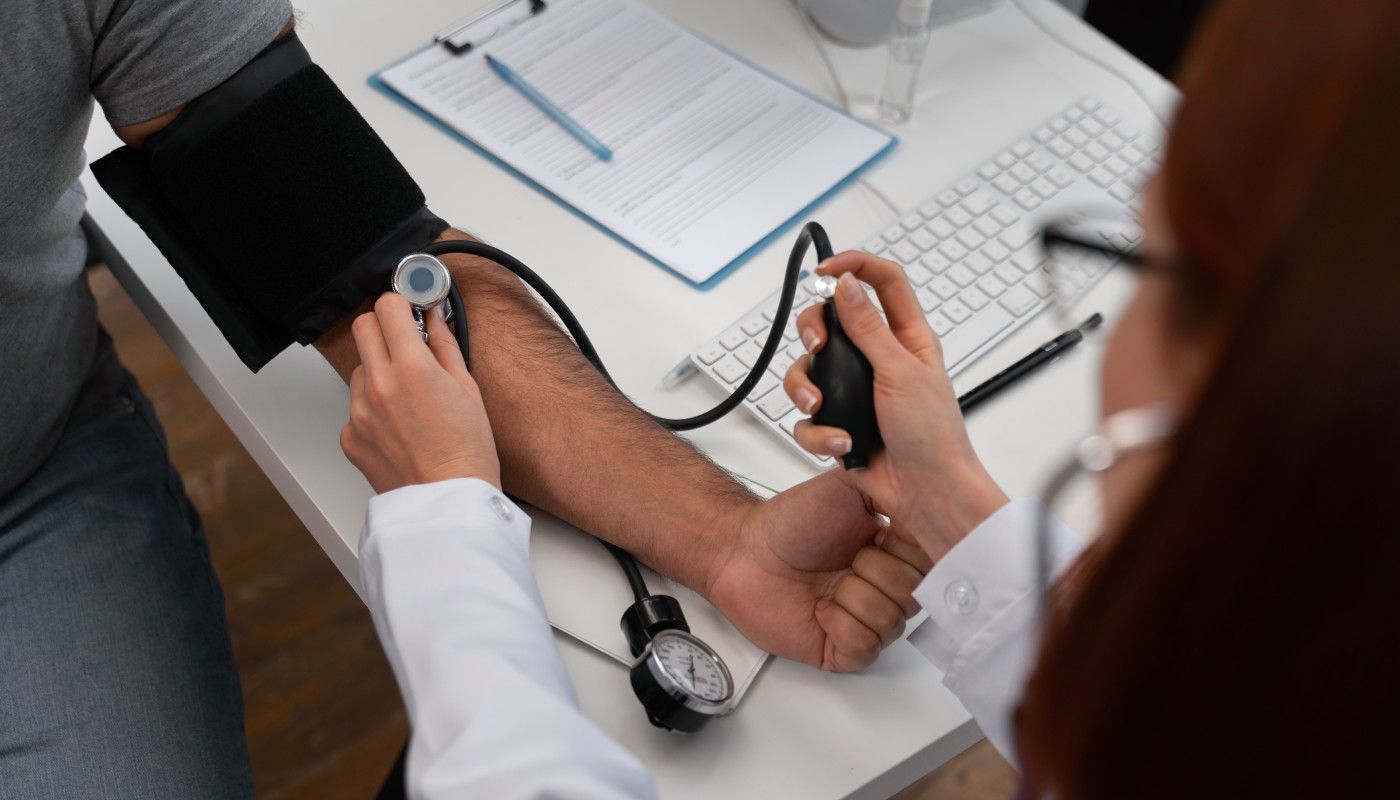 ¿México retrocede en cobertura de salud? Casi mitad de la población no sabe dónde atenderse cuando enferma, especialista IBERO