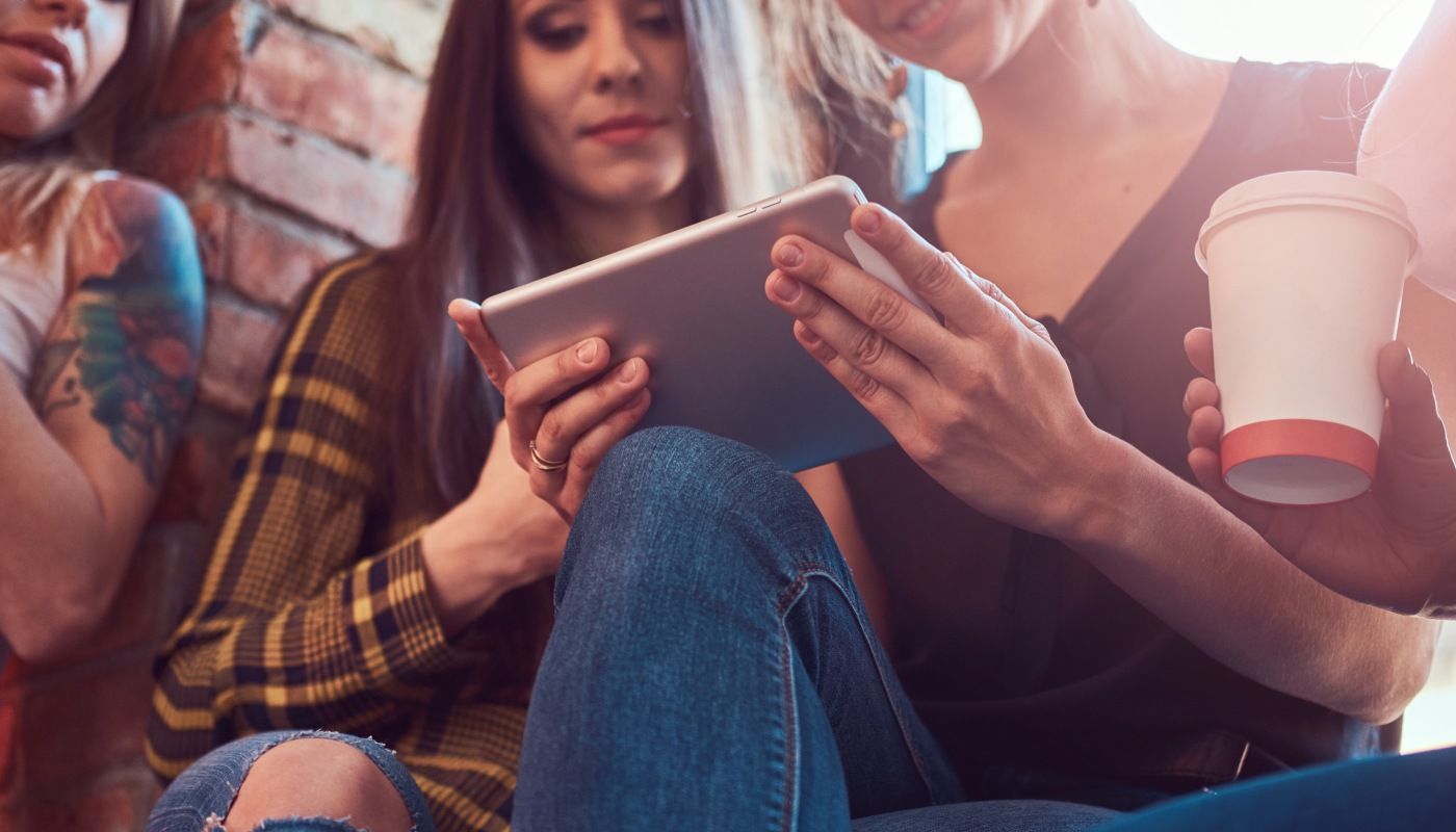 TikTok e Instagram no explican consumo ni interacción con las noticias en futuros comunicadores: Estudio IBERO