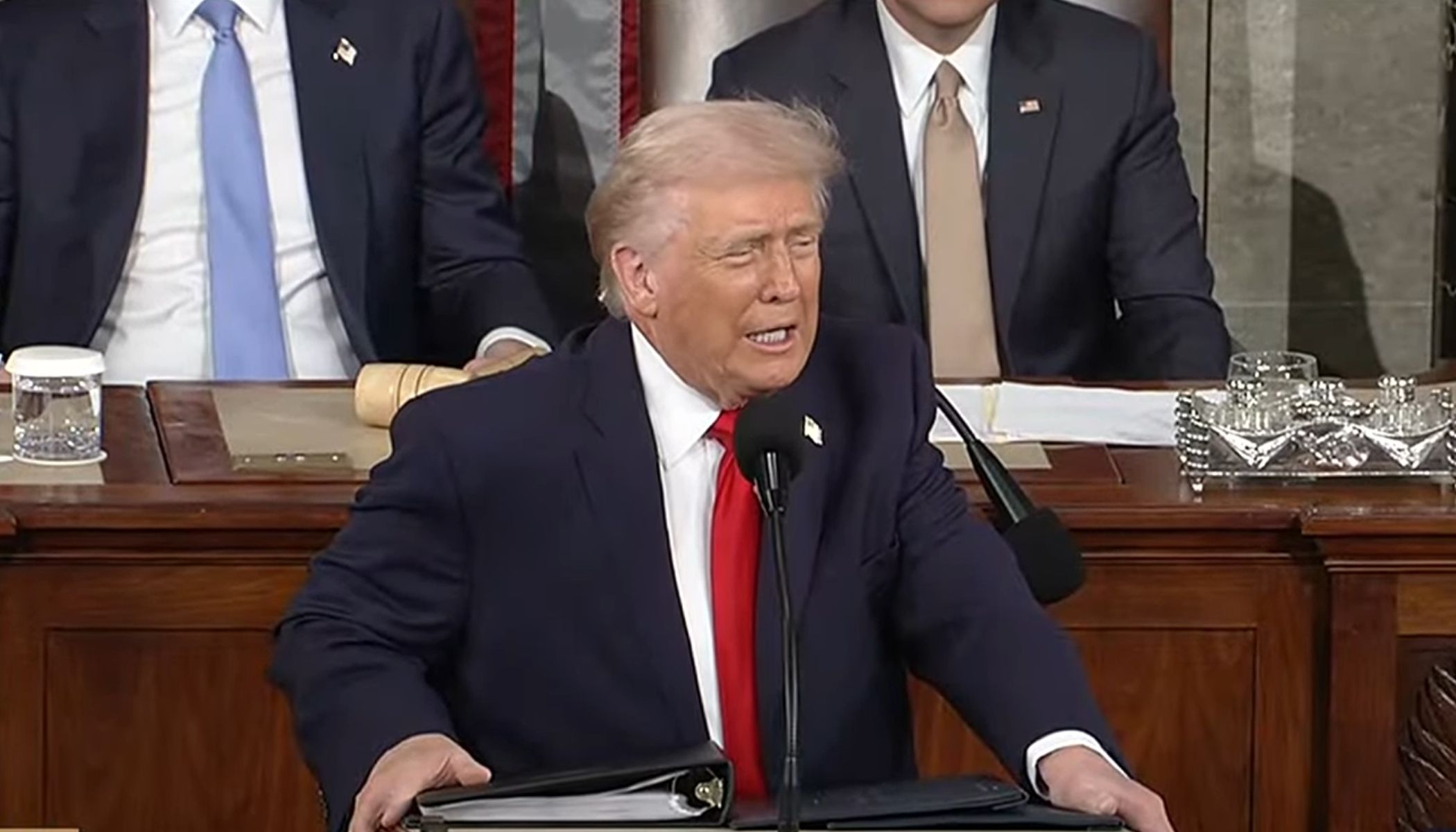 Trump se adjudica abatimiento de ‘El Mencho’ y presume reducción de fentanilo; especialistas IBERO analizan impacto para México