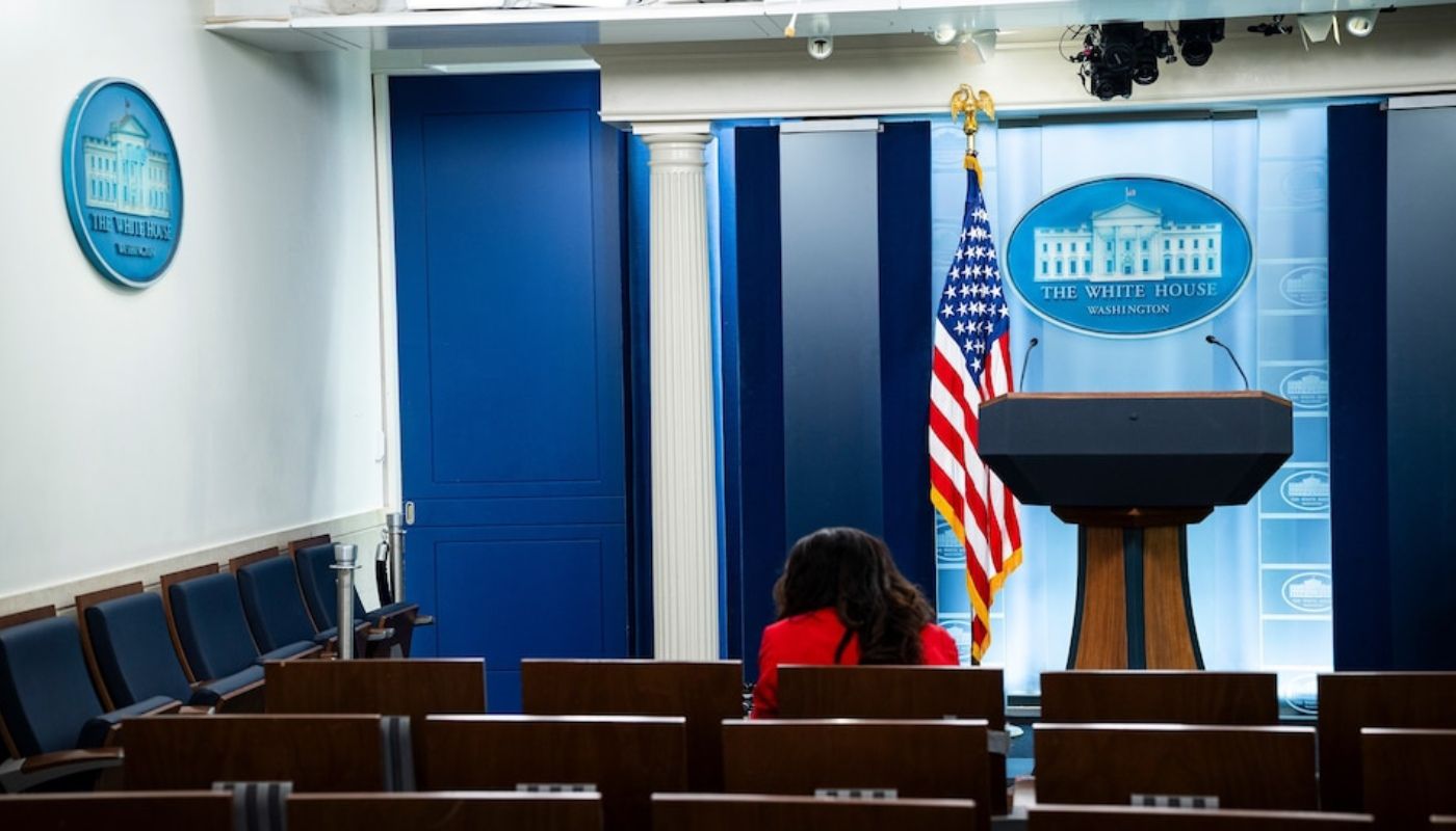 Trump vs. medios:  Personajes en el poder crean ecosistema de falso periodismo para imponer su propia verdad, señala especialista IBERO