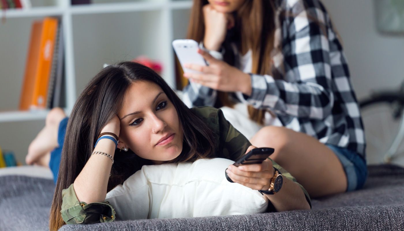 Redes sociales explotan vulnerabilidades de menores: Académico IBERO