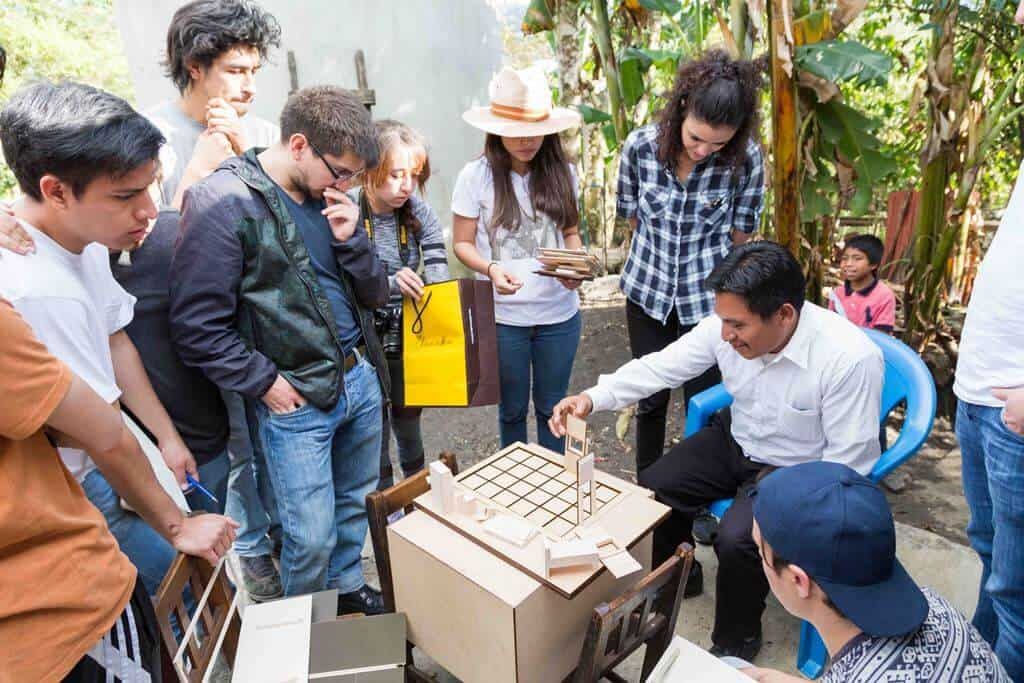 Arquitectura sustentable no depende sólo de tecnología: IBERO recupera tierra y saberes locales