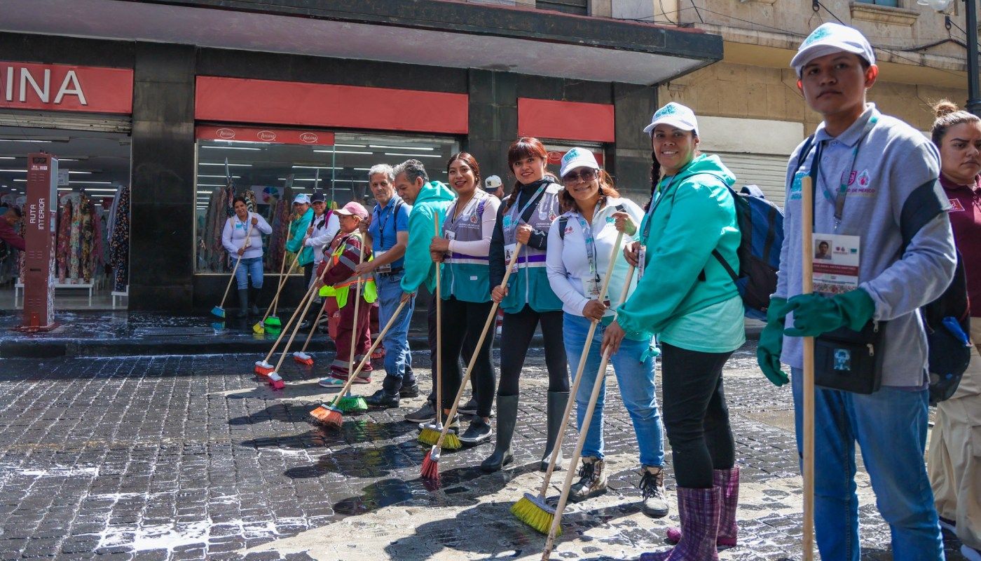 Basura generada en festejos deportivos o eventos masivos, problema de modelo consumista: Experto IBERO