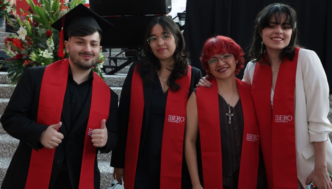 comunidad-egresada-ibero-primavera-2026-celebra-graduacion3 (1).jpg