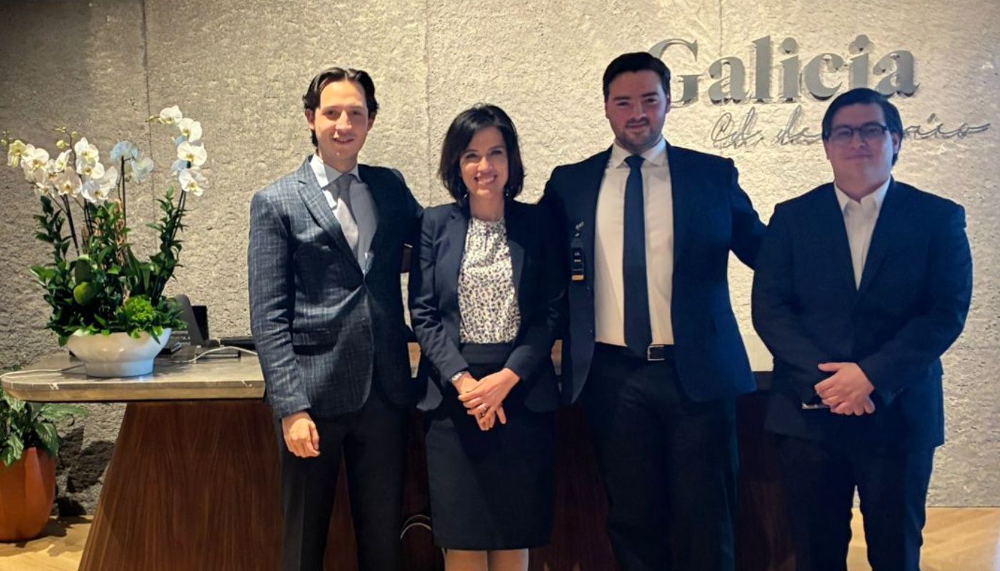 Estudiantes IBERO asumen liderazgo en arbitraje y llevan su talento a competencia mundial de derecho comercial