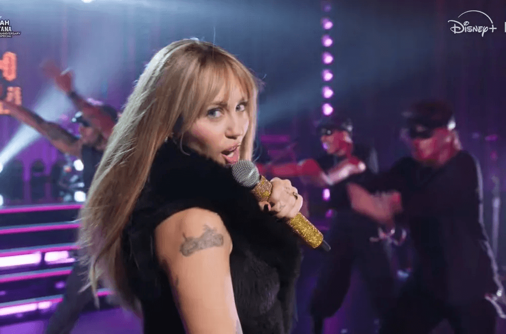 ‘Hannah Montana’: menos riesgo, más negocio; la nostalgia también engaña: académico IBERO