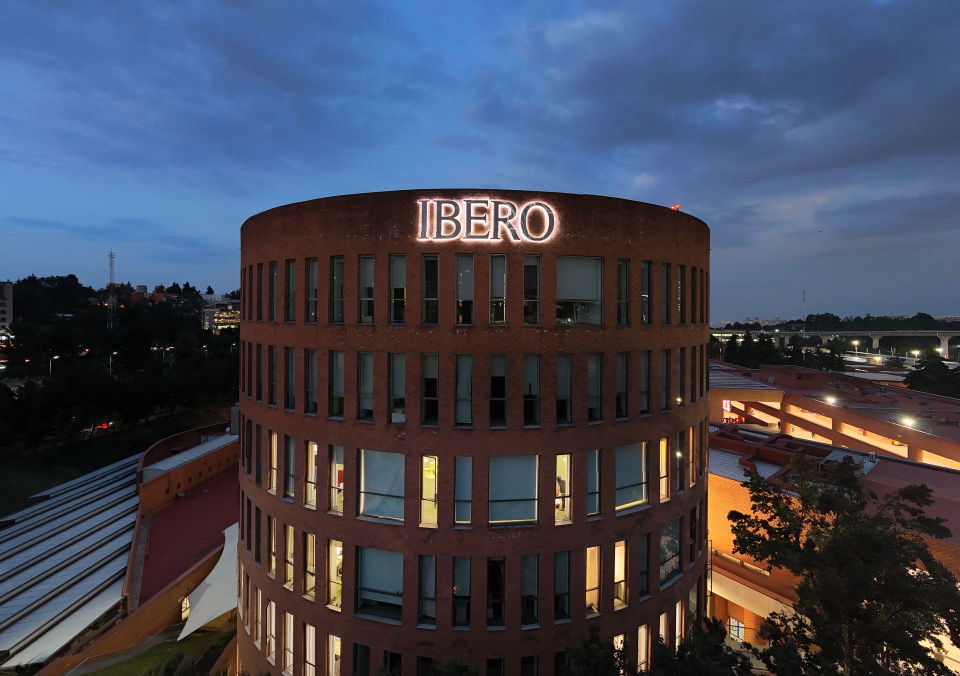 IBERO, #3 entre las mejores universidades privadas de México: QS World University Rankings; ¡tú también Elige lo Humano!