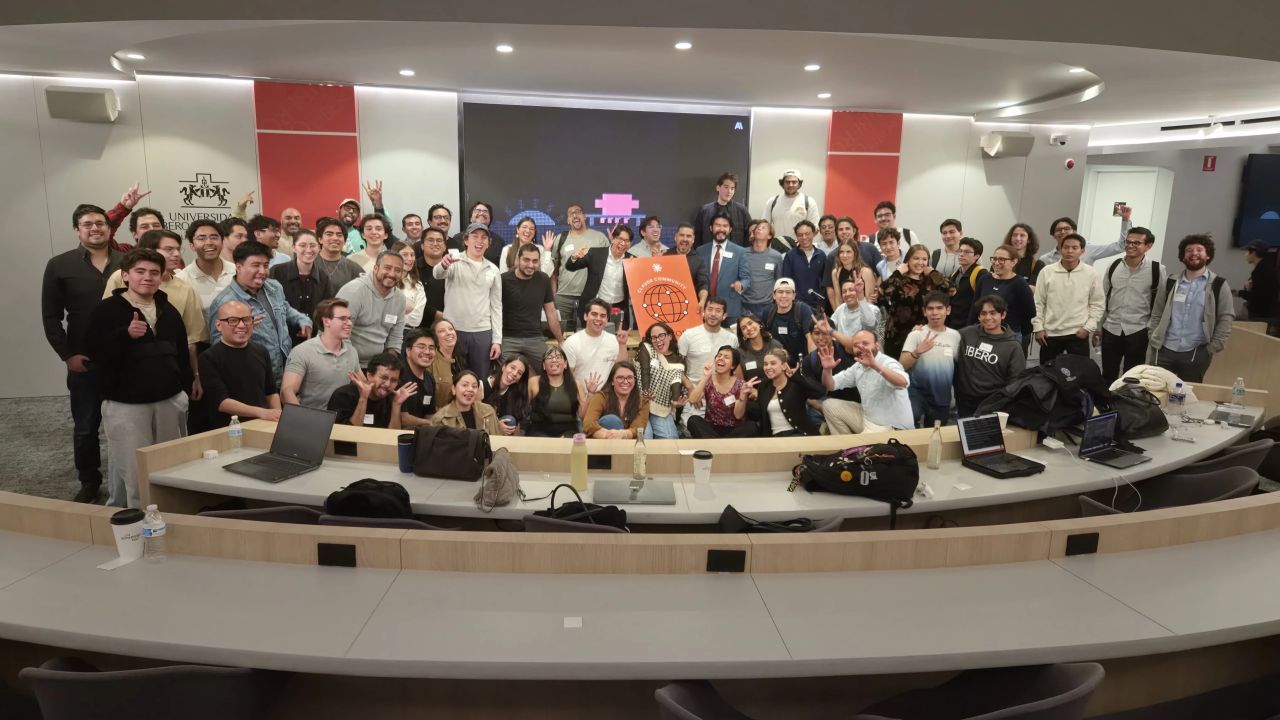 IBERO convierte la IA en prototipos durante Claude Mexico City Build Day: 102 participantes y 61 proyectos
