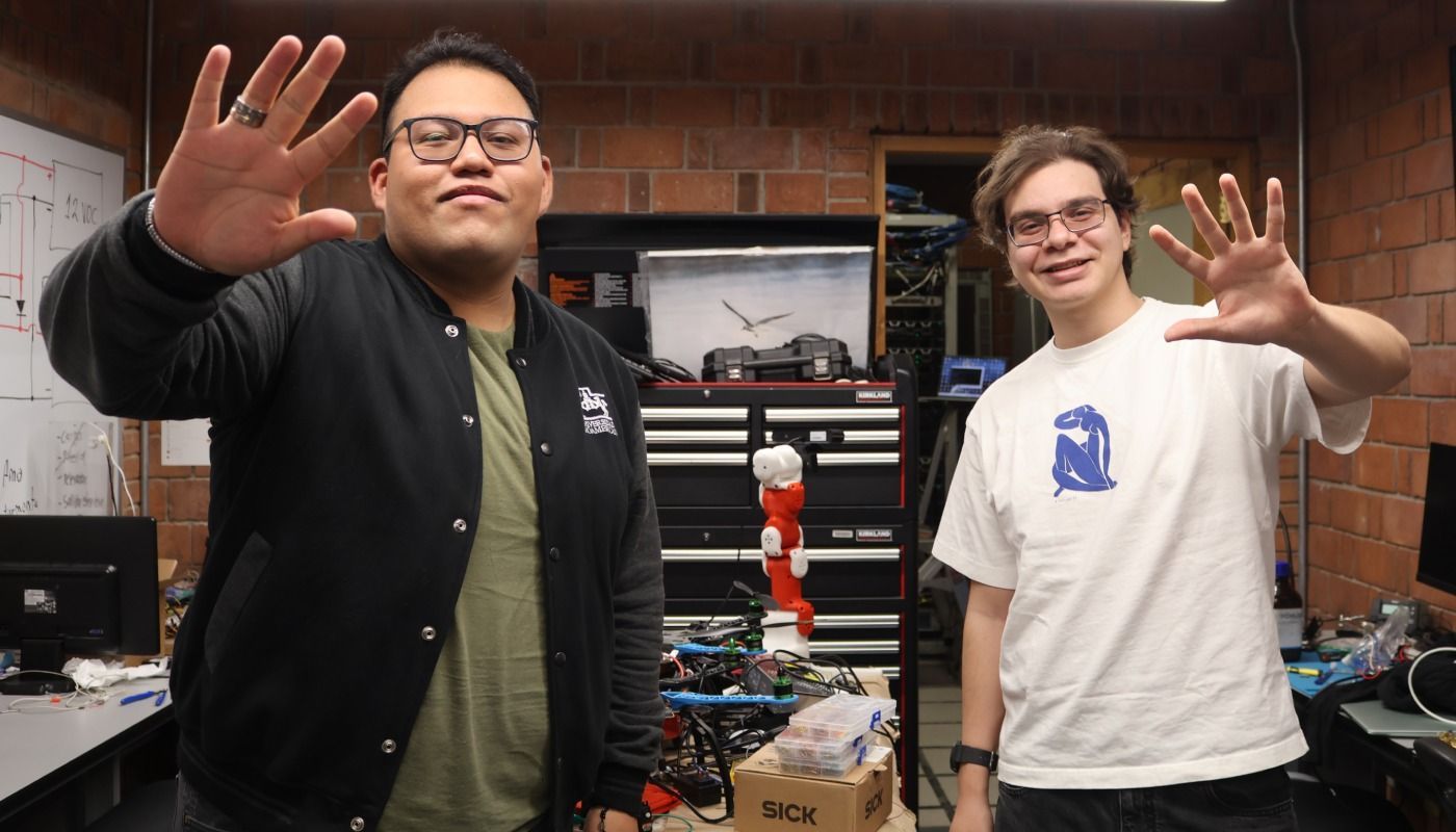 Día Nacional de la Lengua de Señas Mexicana: proyecto de estudiantes IBERO muestra cómo la tecnología ayuda a aprenderla