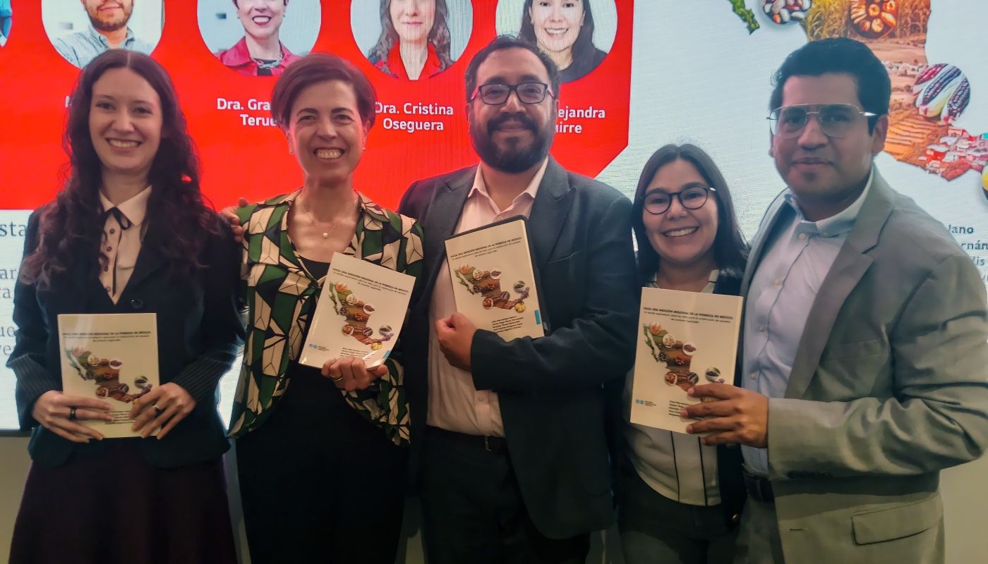 Libro del EQUIDE IBERO propone regionalizar medición de la pobreza en México