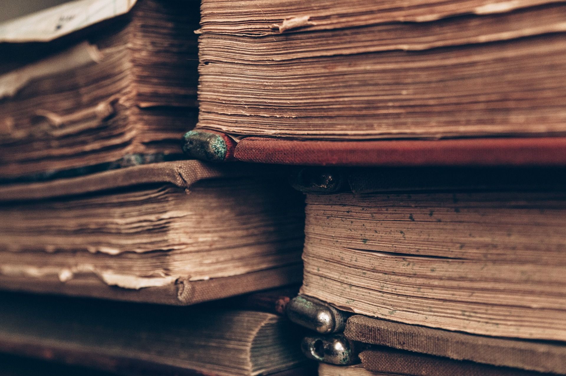 Libros físicos son destruidos para entrenar a la Inteligencia Artificial: académica IBERO advierte sobre caso Anthropic