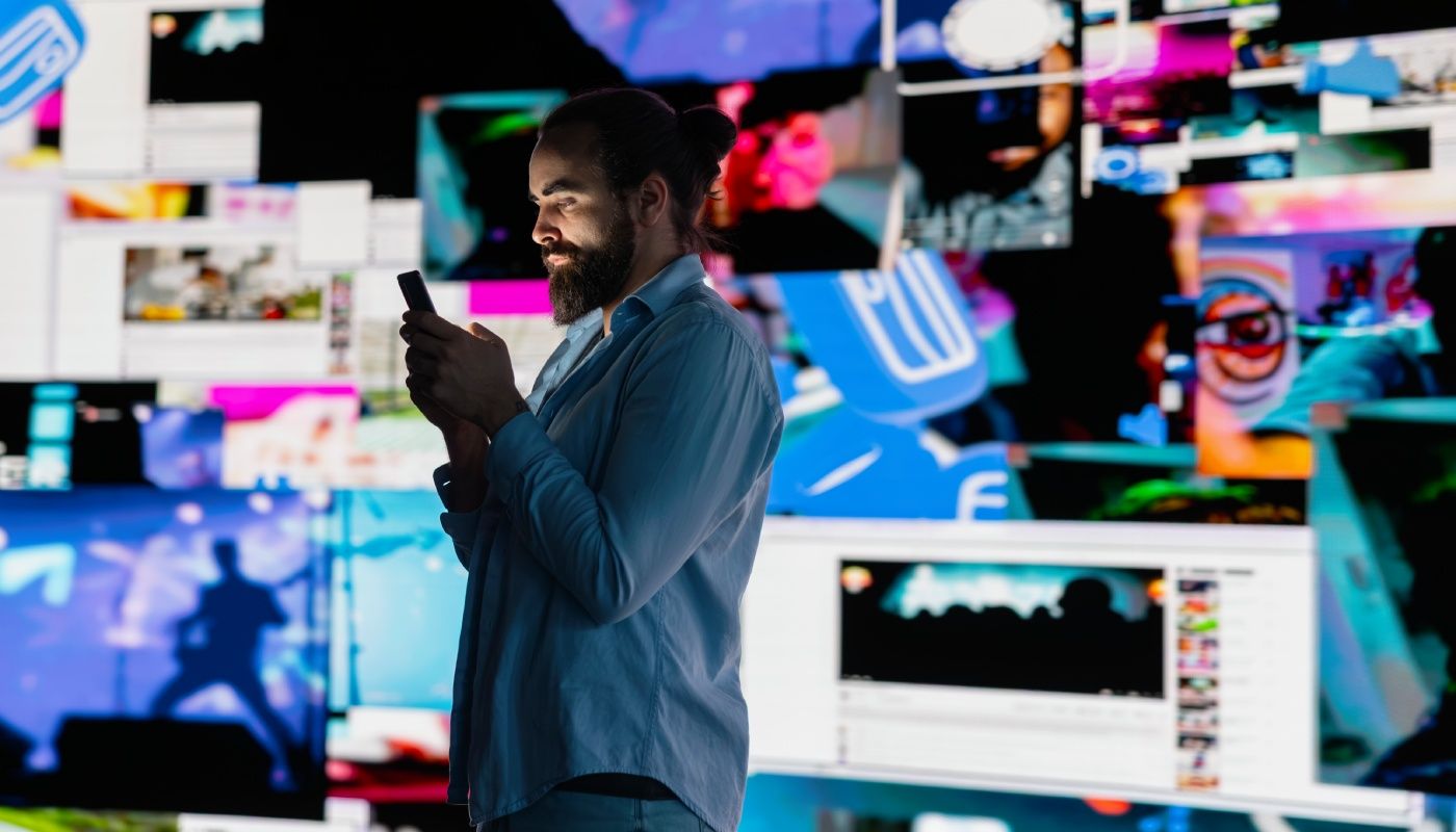 ¿Se busca menos información en Google y más en chatbots? IA concentra a medios de comunicación, advierte especialista en la IBERO