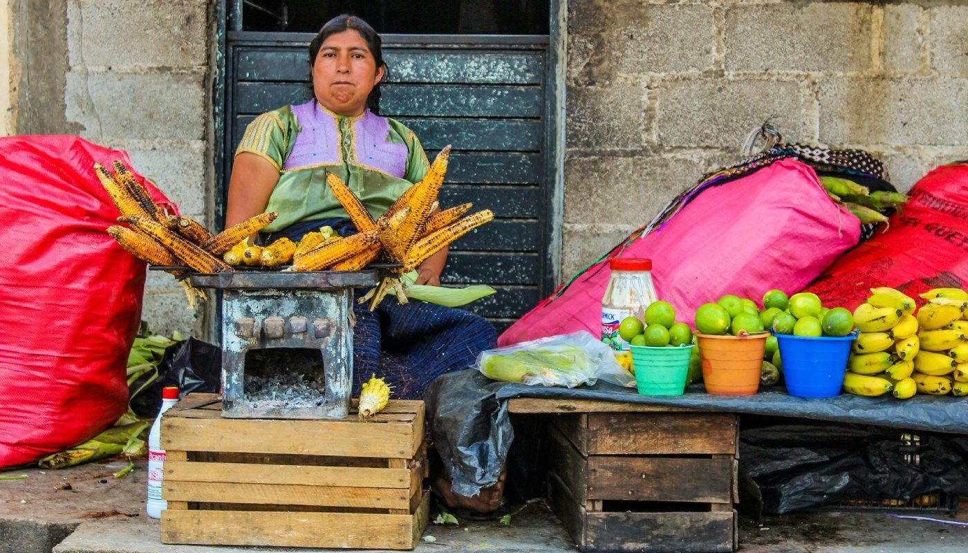 Urge sistema de cuidados y esquemas de pensiones para reducir brecha de género: Académica IBERO