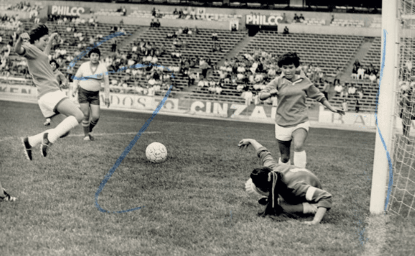 IBERO resguarda la memoria del primer Mundial femenil que llenó el Estadio Azteca