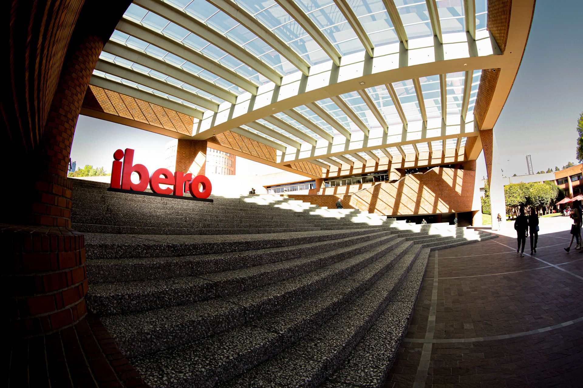 PDH IBERO llevará a Bruselas la crisis de las fosas clandestinas y las desapariciones en México
